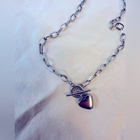 2 Avail - NWOT Stainless Steel Heart or Cross Paperclip Necklace - Picture 3 of 7